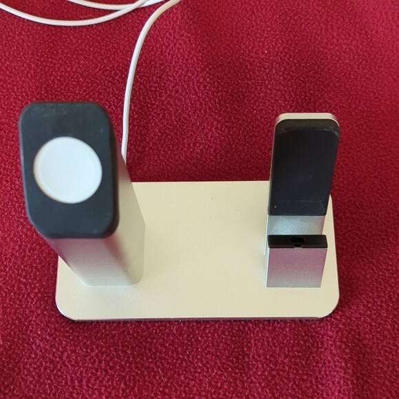 IPhone Charger - Picture 3 of 3